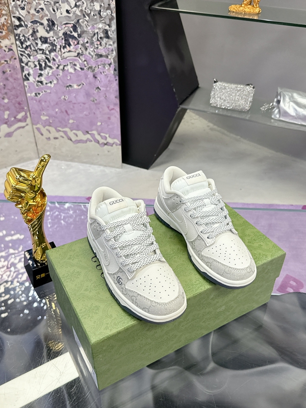 ナイキ靴正面デザイン